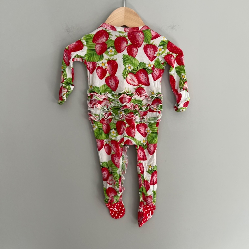 Posh Peanut Strawberry Newborn Footie - Picture 4 of 5